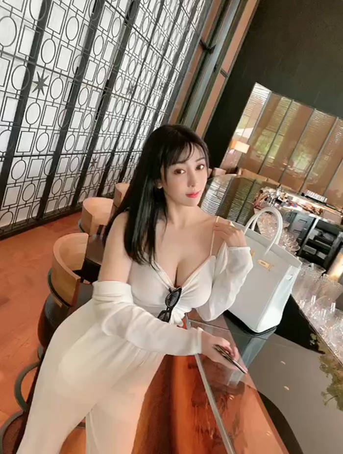 波士顿外围上门服务