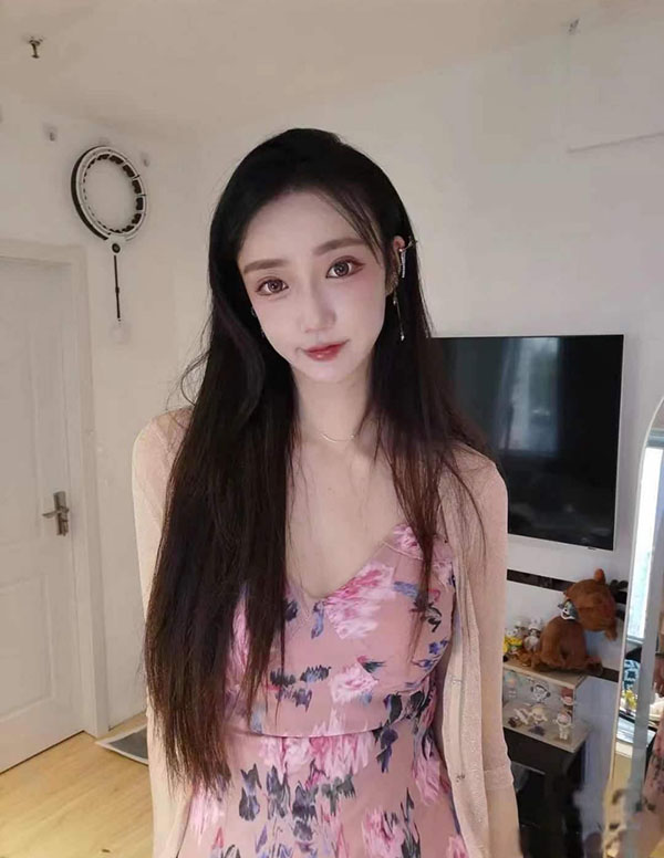 新加坡模特微信